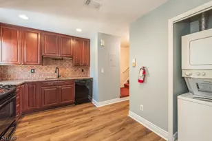 56 Woods Edge Dr, Roxbury Township, NJ 07876 - Photo 11