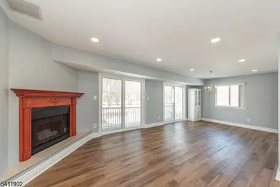 56 Woods Edge Dr, Roxbury Township, NJ 07876 - Photo 3