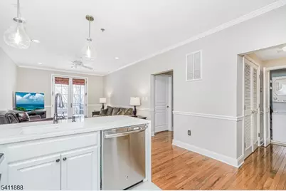 501 9th St #303, Hoboken, NJ 07030 - Photo 5