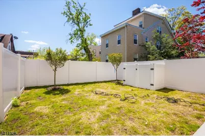 68 Lindsley Ave, Newark, NJ 07106 - Photo 23