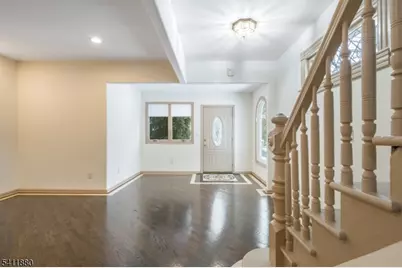 302 Walnut Ave, Cranford Township, NJ 07016 - Photo 7