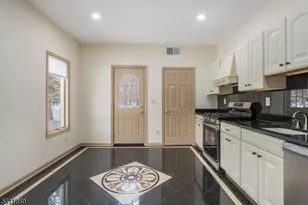 302 Walnut Ave, Cranford Township, NJ 07016 - Photo 13