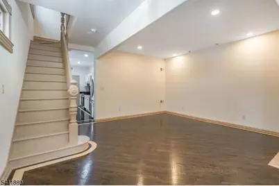 302 Walnut Ave, Cranford Township, NJ 07016 - Photo 11