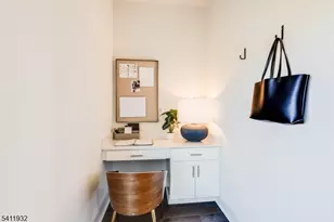 81 Eastwood Ter, East Hanover Township, NJ 07936 - Photo 9