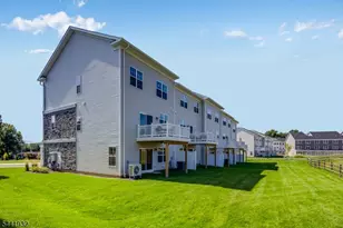 81 Eastwood Ter, East Hanover Township, NJ 07936 - Photo 31