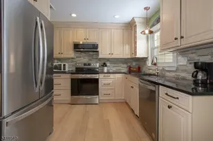 11 Beech St, Byram Township, NJ 07874 - Photo 5