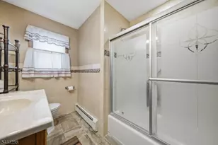 13 Iroquois Ave, Parsippany, NJ 07034 - Photo 33