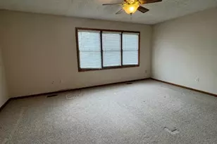 62 Heritage Ln, Hamburg, NJ 07419 - Photo 3