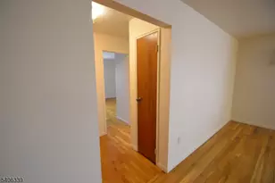 121 Grove, Clifton, NJ 07013 - Photo 5