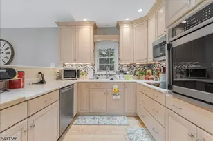 5659 Berkshire Valley Rd, Jefferson Township, NJ 07438 - Photo 17