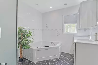 5659 Berkshire Valley Rd, Jefferson Township, NJ 07438 - Photo 13