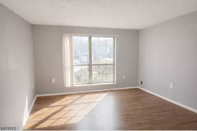 215 Rachel Ct, Franklin Township, NJ 08823 - Photo 7