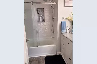 278 Windmill Ct, Lopatcong Township, NJ 08865 - Photo 15