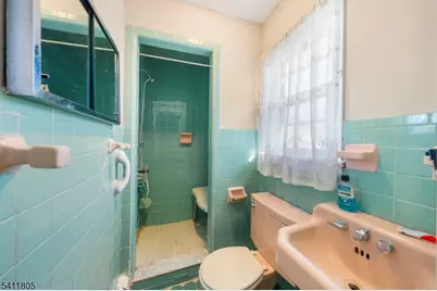 259 Oneida Ave, North Plainfield, NJ 07060 - Photo 13