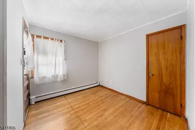 259 Oneida Ave, North Plainfield, NJ 07060 - Photo 9