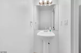 163 Marion Dr, West Orange Township, NJ 07052 - Photo 11