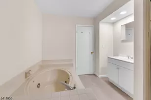 163 Marion Dr, West Orange Township, NJ 07052 - Photo 19