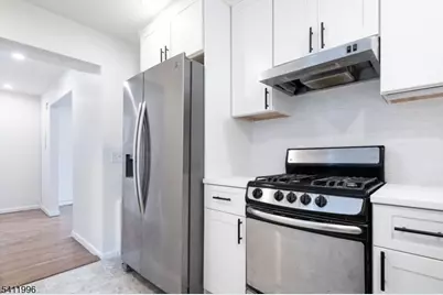 59-61 Brighton Avenue U #20, Belleville Twp., NJ 07109 - Photo 11