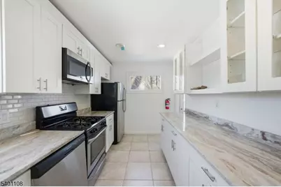 125 Tunison Rd, New Brunswick, NJ 08901 - Photo 3