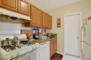 200 E Jersey St, Elizabeth, NJ 07206 - Photo 9