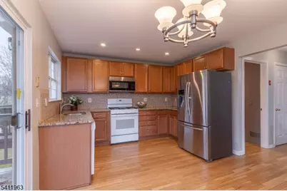 4 Shackamaxon Ter, Clinton Township, NJ 08801 - Photo 7