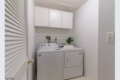 4 Shackamaxon Ter, Clinton Township, NJ 08801 - Photo 27