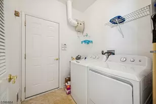 15 Republic Row, Franklin Township, NJ 08873 - Photo 33