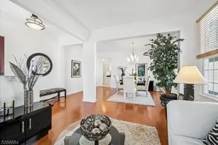 15 Republic Row, Franklin Township, NJ 08873 - Photo 9