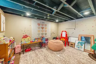 11 Hazlett St, Morristown, NJ 07960 - Photo 25