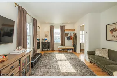 11 Hazlett St, Morristown, NJ 07960 - Photo 9