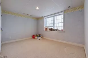 18 Tree Top Ln, Chatham Township, NJ 07928 - Photo 45