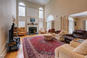 18 Tree Top Ln, Chatham Township, NJ 07928 - Photo 11