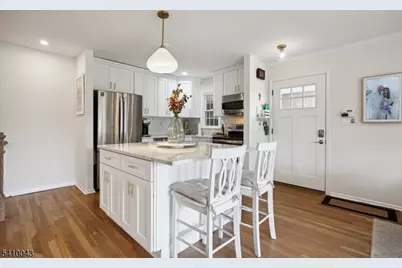 126 Brandywyne Dr, Florham Park, NJ 07932 - Photo 7