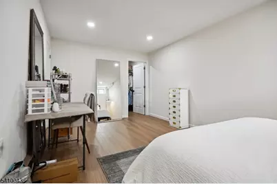 126 Brandywyne Dr, Florham Park, NJ 07932 - Photo 13