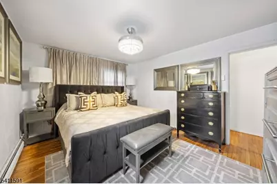 463 W 6th Ave, Roselle, NJ 07203 - Photo 13