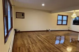 4 Chestnut St, Rutherford, NJ 07070 - Photo 3