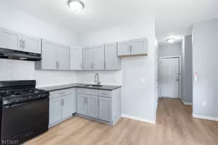 68 Garside St, Newark, NJ 07104 - Photo 1