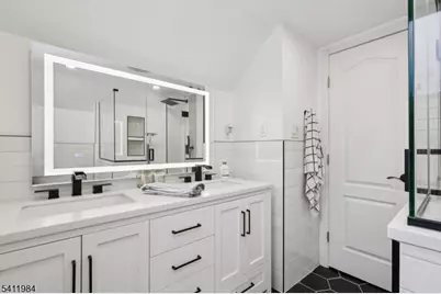 26 Linda Ave, Woodbridge Township, NJ 07067 - Photo 31