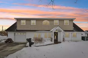 26 Linda Ave, Woodbridge Township, NJ 07067 - Photo 1