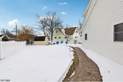 26 Linda Ave, Woodbridge Township, NJ 07067 - Photo 35