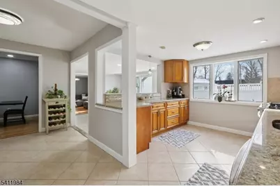 26 Linda Ave, Woodbridge Township, NJ 07067 - Photo 15