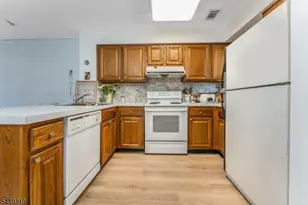 7 Westchester Terrace, Clinton Township, NJ 08801 - Photo 5