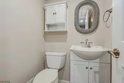 24 Lakeview Dr, Kinnelon, NJ 07405 - Photo 29