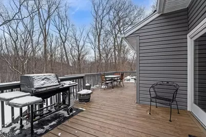 24 Lakeview Dr, Kinnelon, NJ 07405 - Photo 35