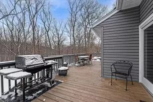 24 Lakeview Dr, Kinnelon, NJ 07405 - Photo 35