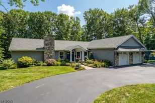 24 Lakeview Dr, Kinnelon, NJ 07405 - Photo 1