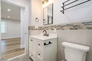 31 Oak Grove Rd, Caldwell, NJ 07006 - Photo 11