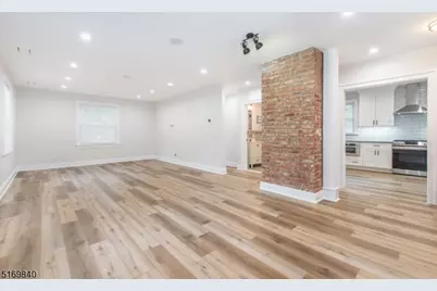 31 Oak Grove Rd #2, Caldwell, NJ 07006 - Photo 13