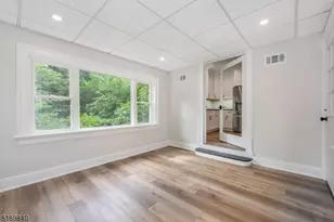 31 Oak Grove Rd, Caldwell, NJ 07006 - Photo 21