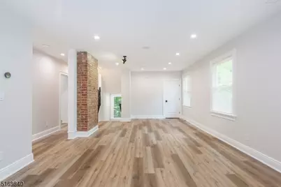 31 Oak Grove Rd #2, Caldwell, NJ 07006 - Photo 17